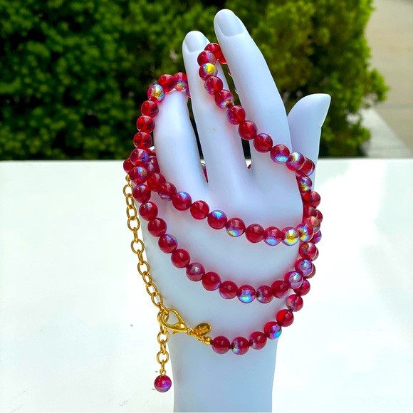 Joan Rivers Jewelry - Vintage JOAN RIVERS Red Iridescent Polished Glass Beads Necklace w/Gold Details